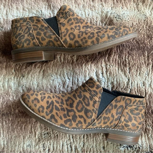 Clarks Camzin Mix Leopard Booties - Picture 4 of 12